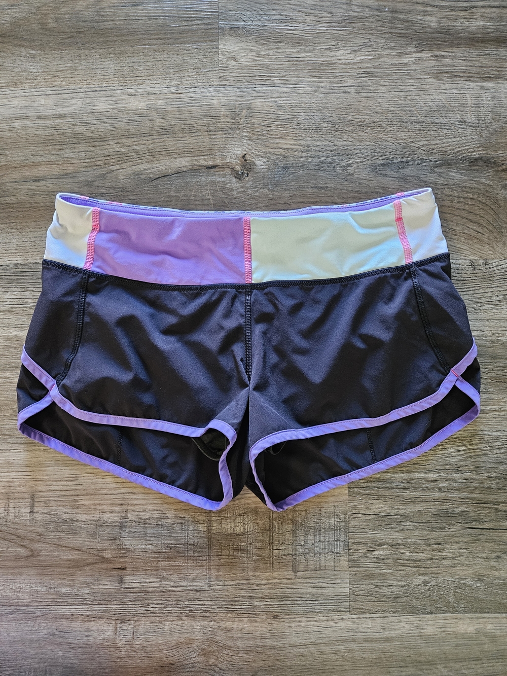 Lululemon Run Speed Black / Power Purple / Quilt Summer Shorts